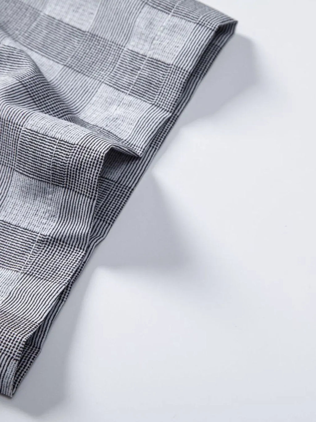 Men's Plus Size Casual Plaid Short Sleeve Button-Down Shirt.