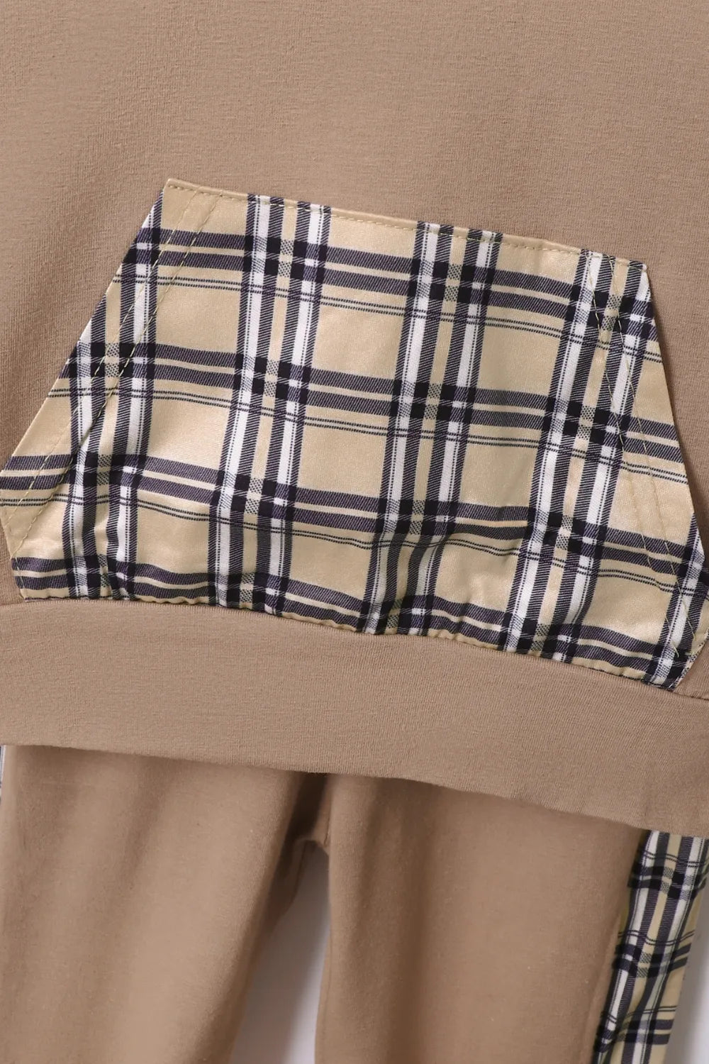 Children's Plaid Hoodie and pants Set.