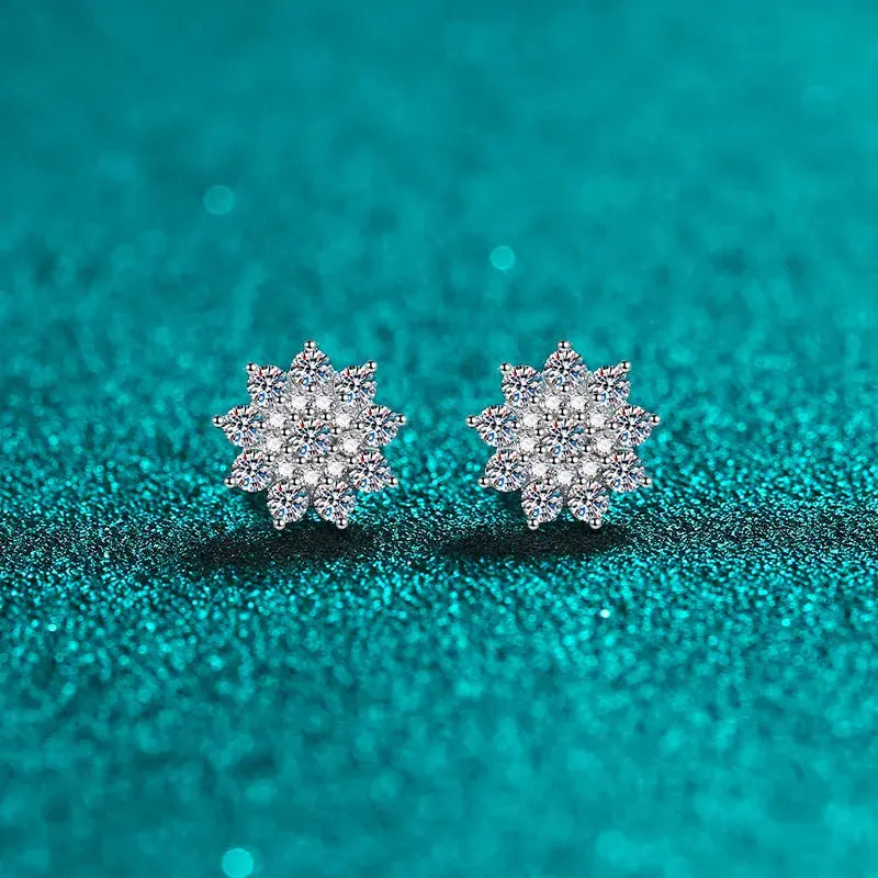 925 Sterling Silver Moissanite Zircon Stud Earrings.
