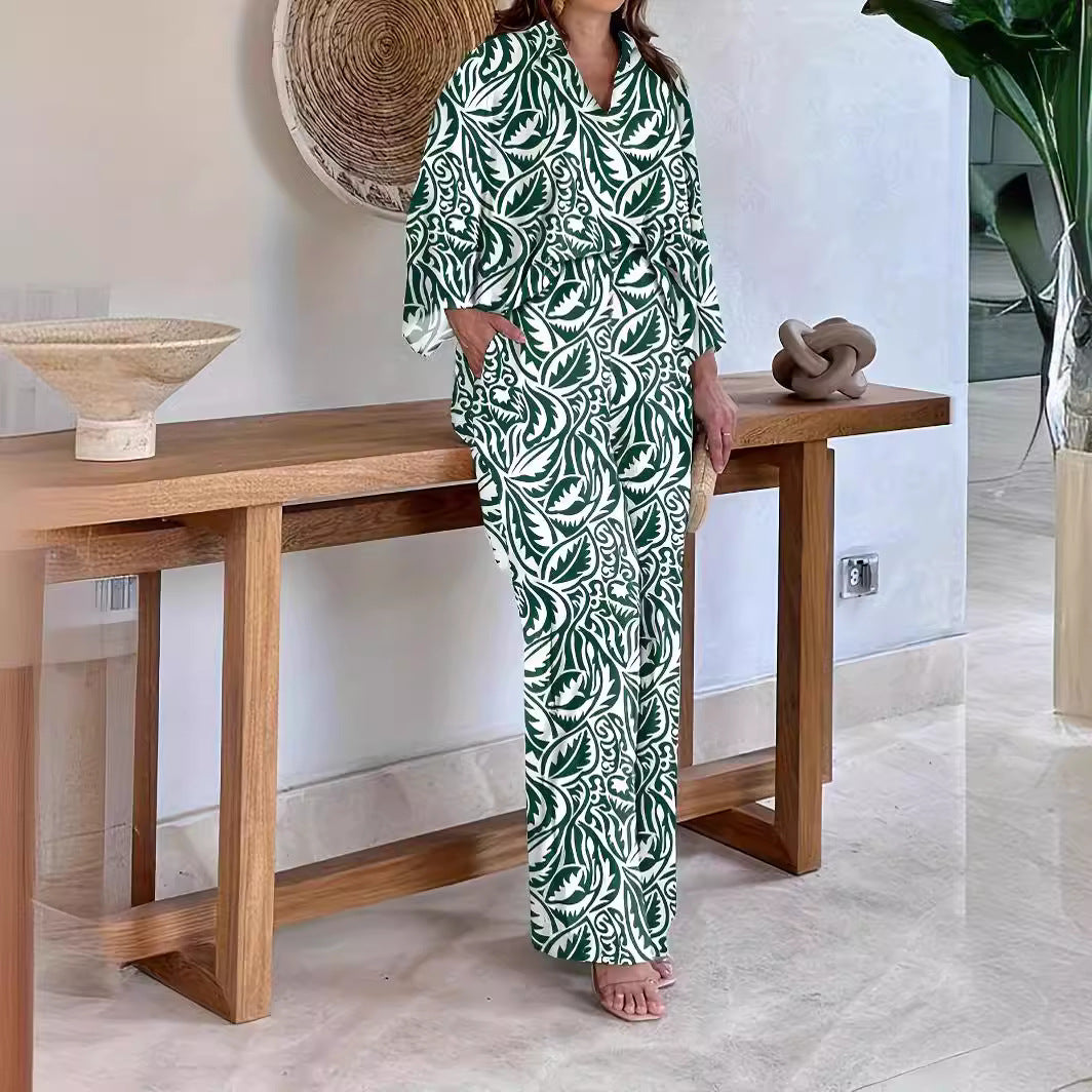 Elegant Women's Two-Piece Set with Batwing Sleeves and Print