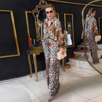 Two piece set of printed top and pants for socialites