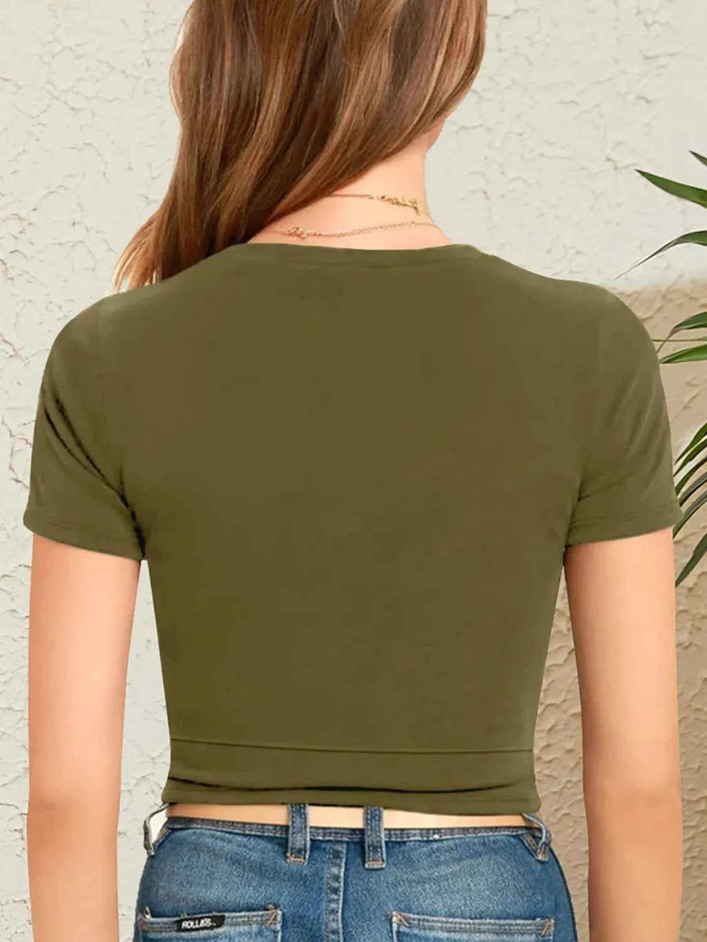 Round Neck Short Sleeve Crop T-Shirt.