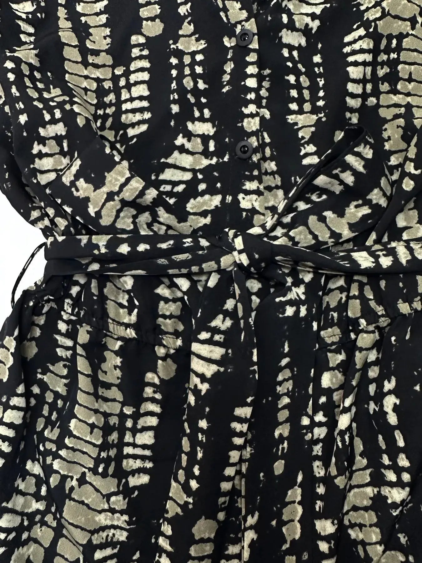 Tie Dye Print Collar Neck Short Sleeve Romper.