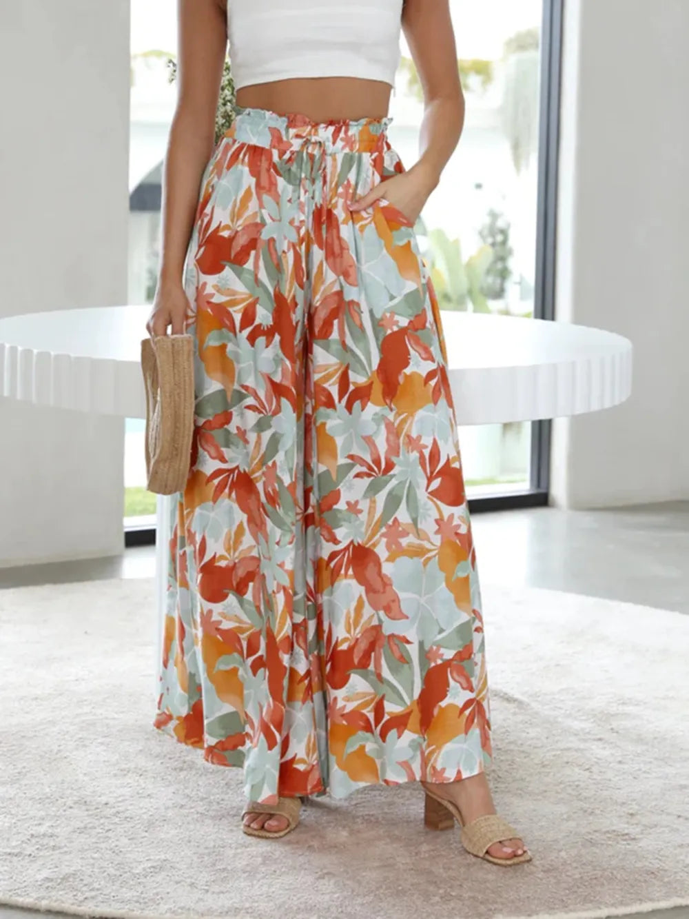 Drawstring Paperbag Waist Printed Wide Leg Pants.