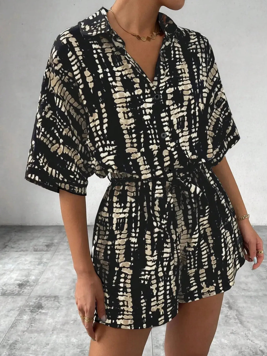 Tie Dye Print Collar Neck Short Sleeve Romper.