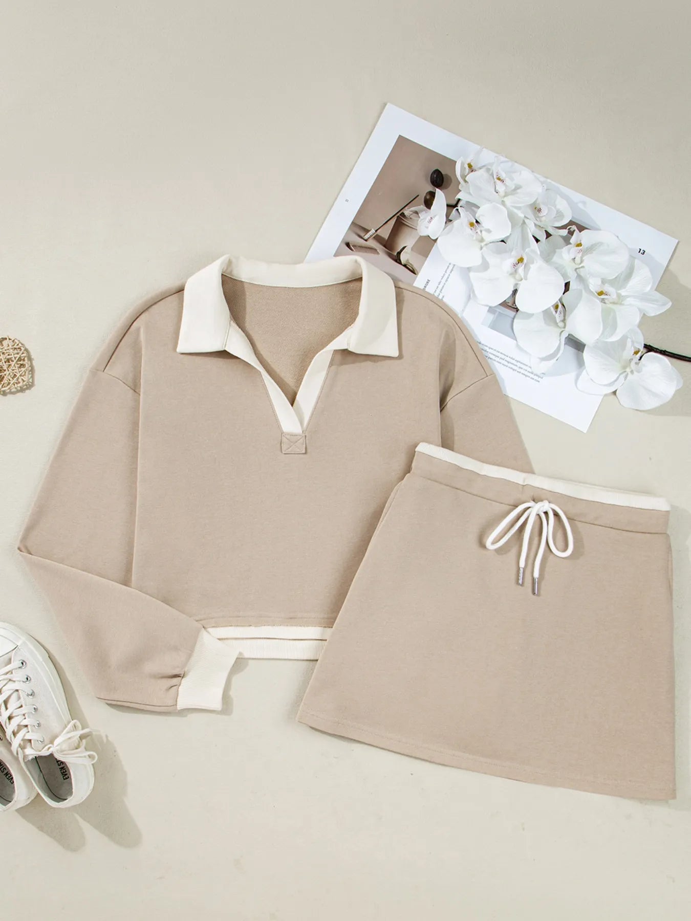 Contrast Collared Neck Top and Drawstring Mini Skirt Set.