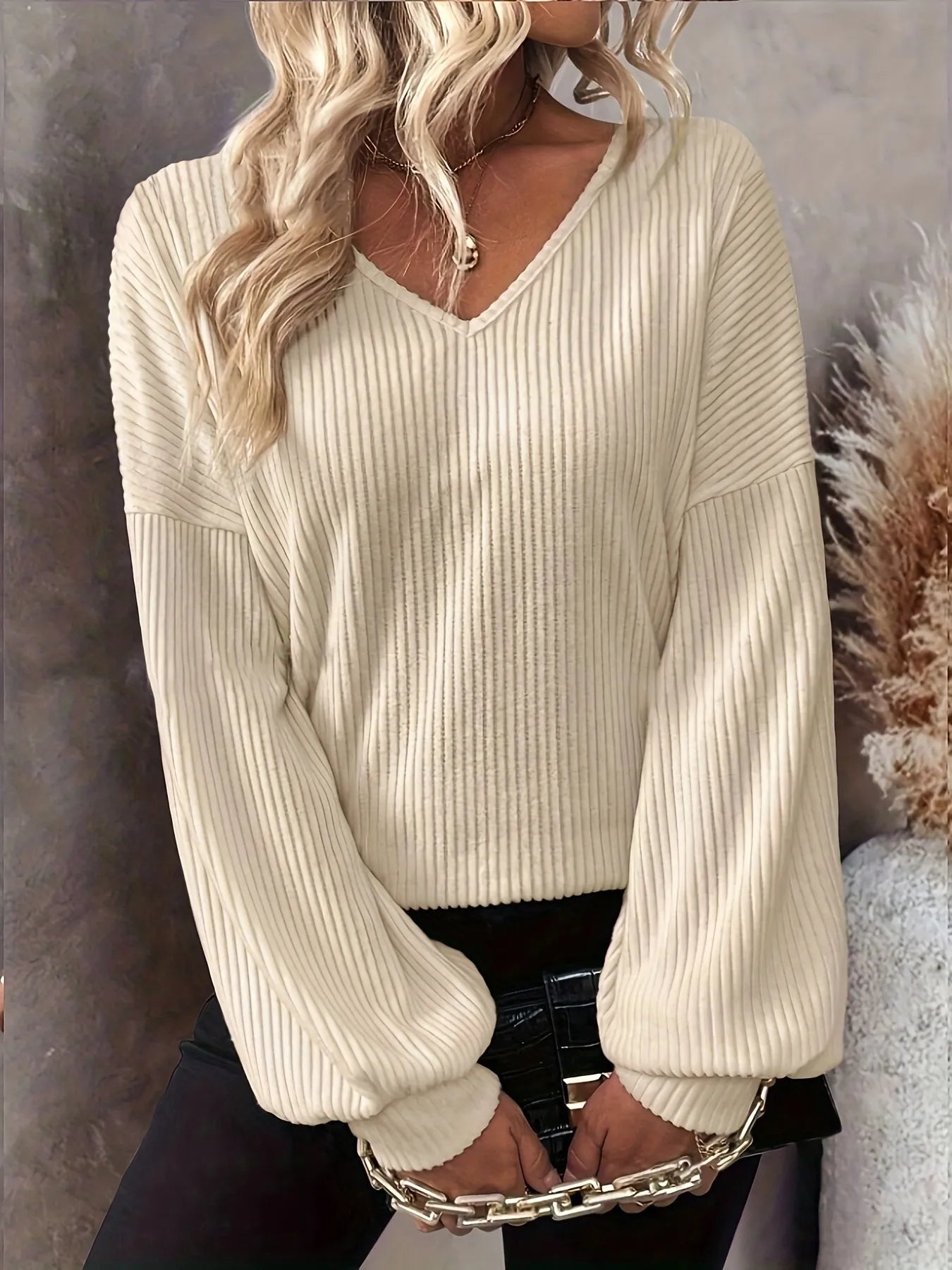 Ribbed Knit Back Bow Tie Blouse.