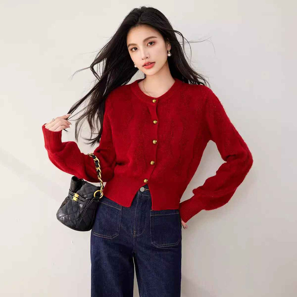 Advanced temperament red sweater female design retro loose long sleeved knitted sweater jacket