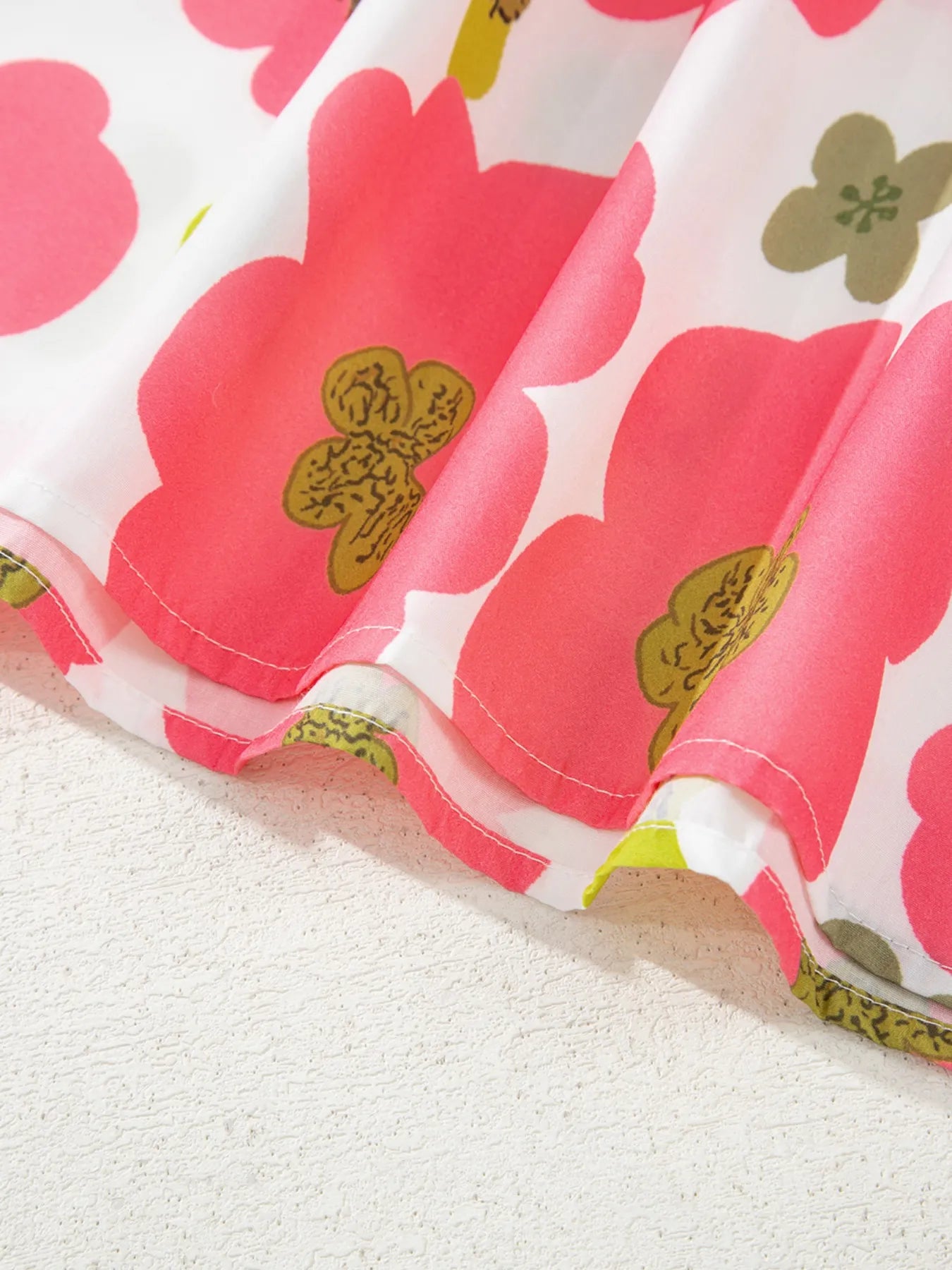 Floral Print Short Sleeve Blouse.