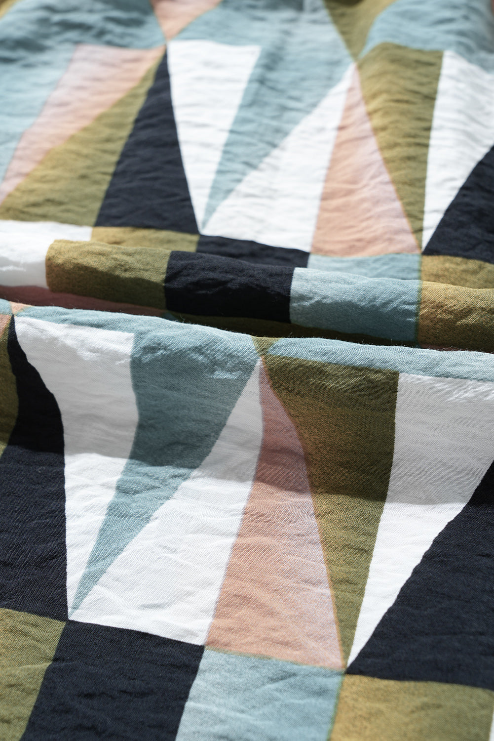 Green Geometric Print Buttoned Balloon Sleeve Loose Fit Shirt Dear-Lover Dropshipping