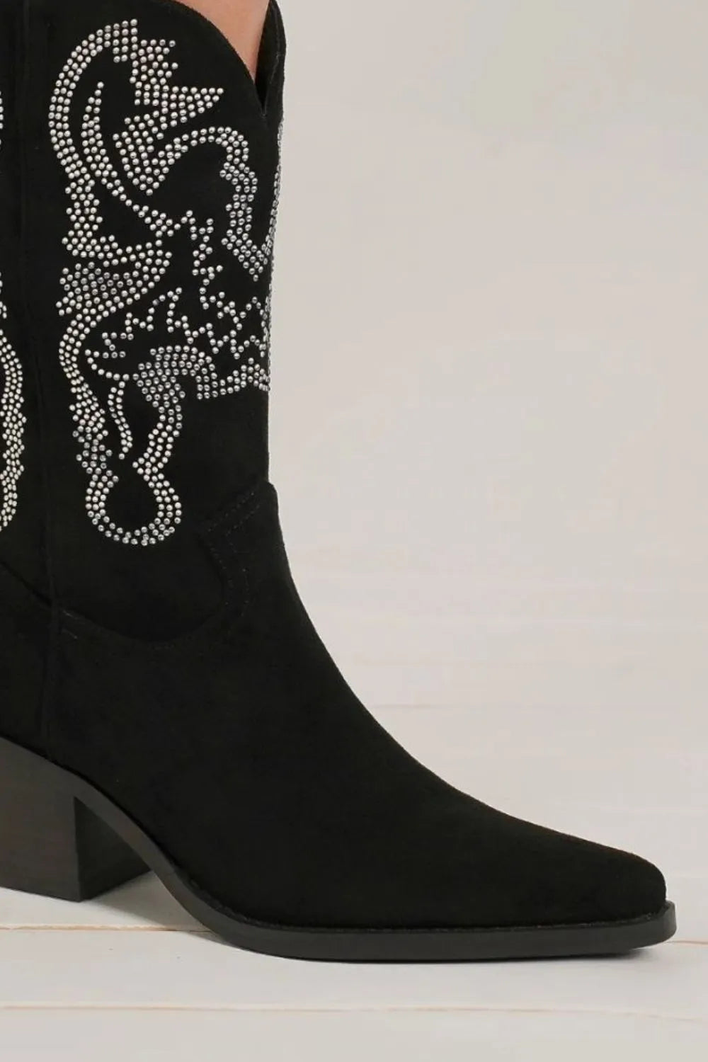Rhinestone Detail Point Toe Boots.