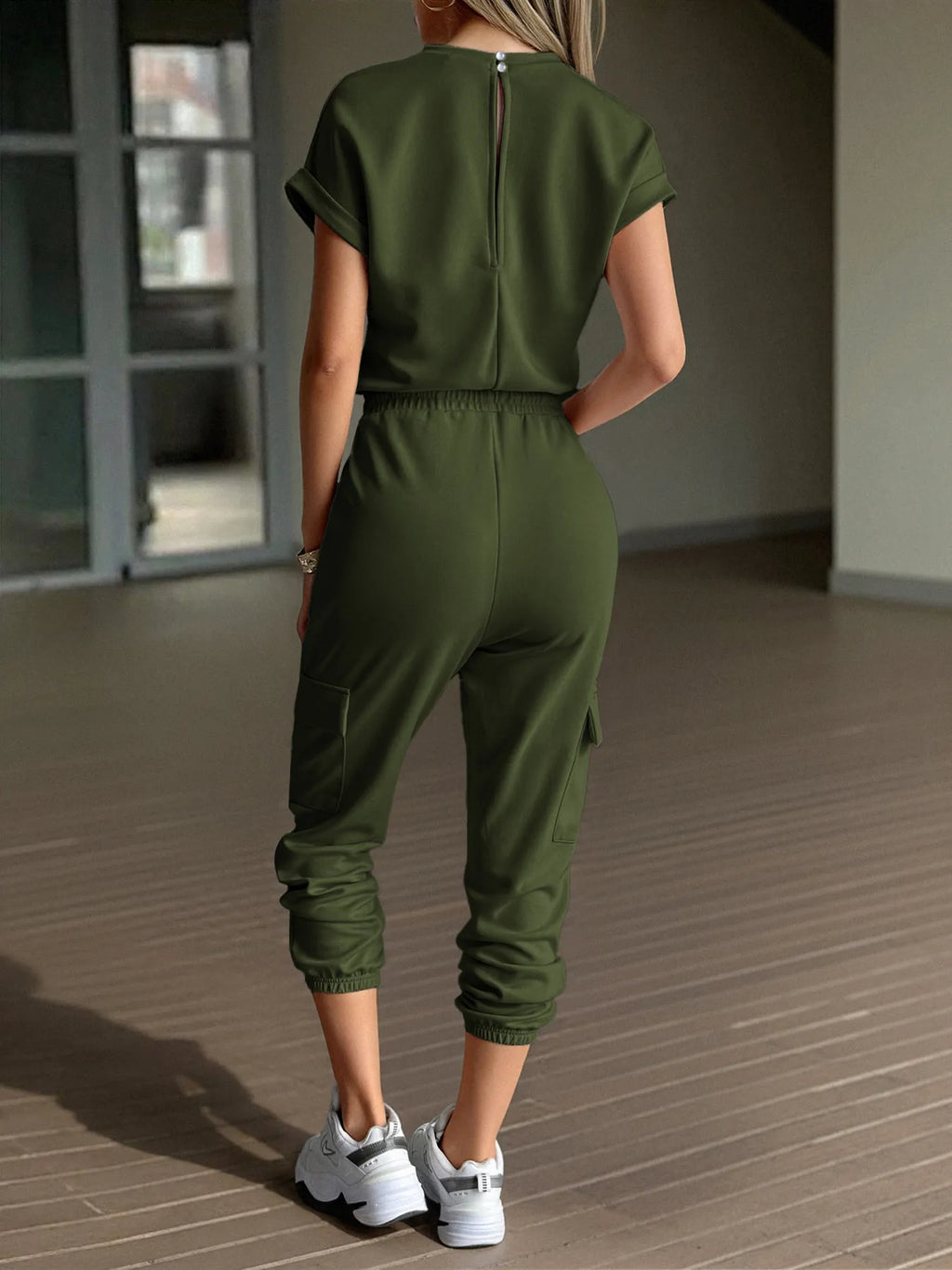 Round Neck Short Sleeve Top and Pants Set.