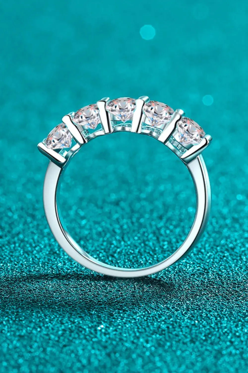 2.5 Carat Moissanite 925 Sterling Silver Ring.