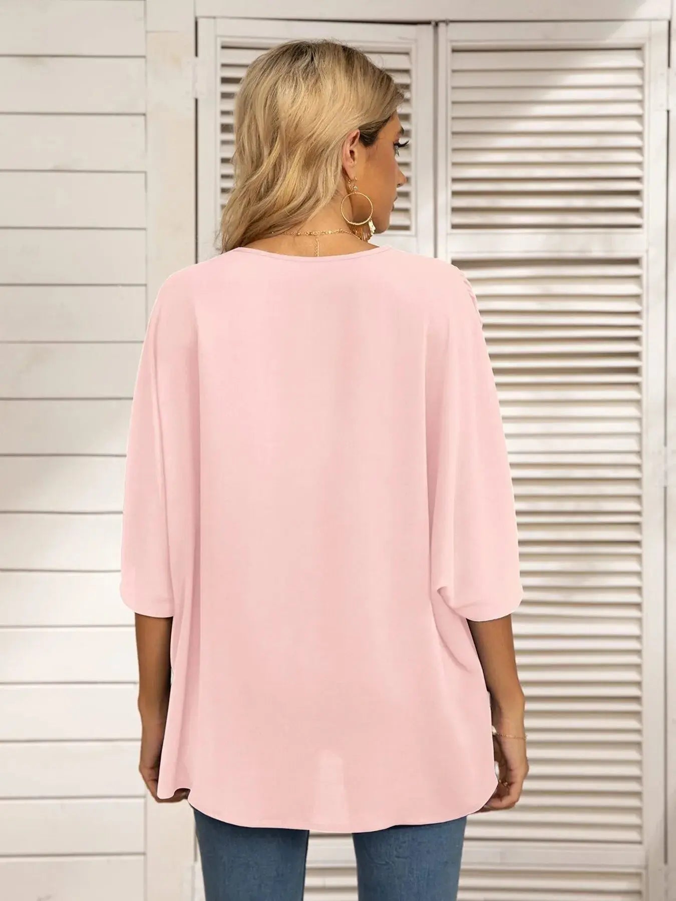 Oversized Contrast V-Neck Half Sleeve Blouse.