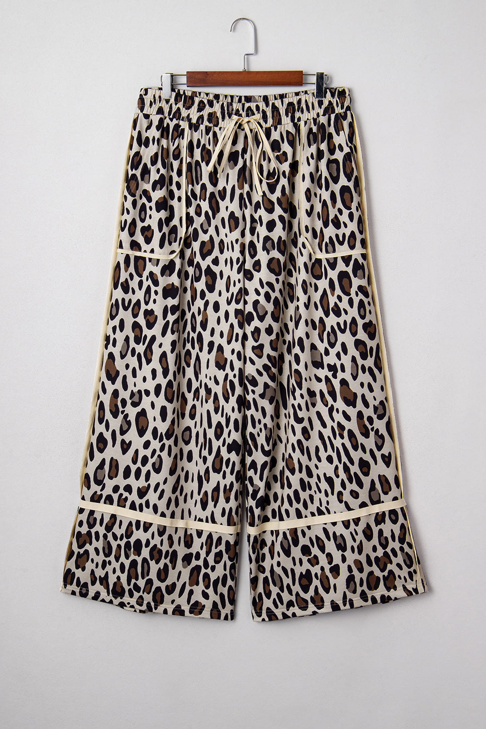 Khaki Exposed Seam Patched Pocket Plus Size Drawstring Leopard Wide Leg Pants Dear-Lover Dropshipping