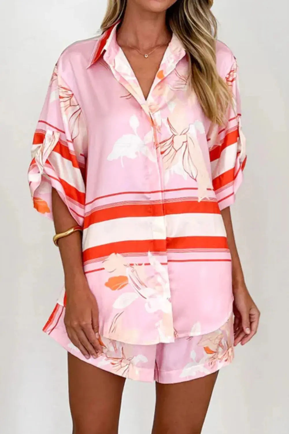 WOMEN Top and Shorts Set.