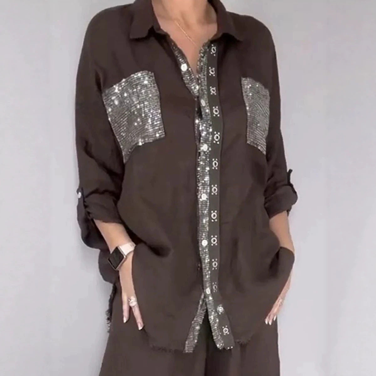 New Fashion Casual Women's Set with Pocket Placket and Gold Embellished Round Neck Design