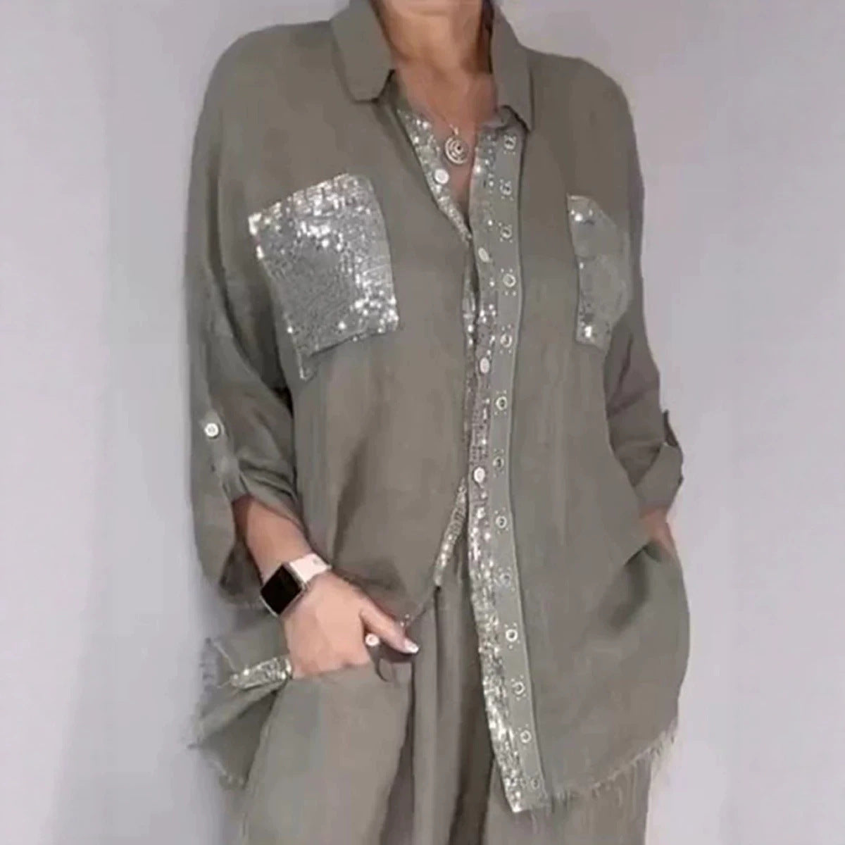 New Fashion Casual Women's Set with Pocket Placket and Gold Embellished Round Neck Design