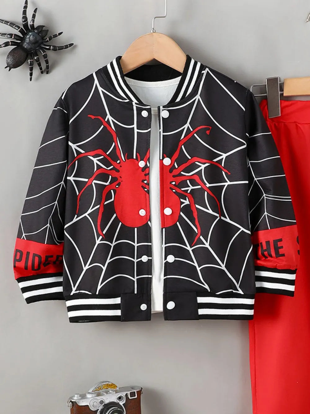 Spider Baseball Collar Top and Pants Set.
