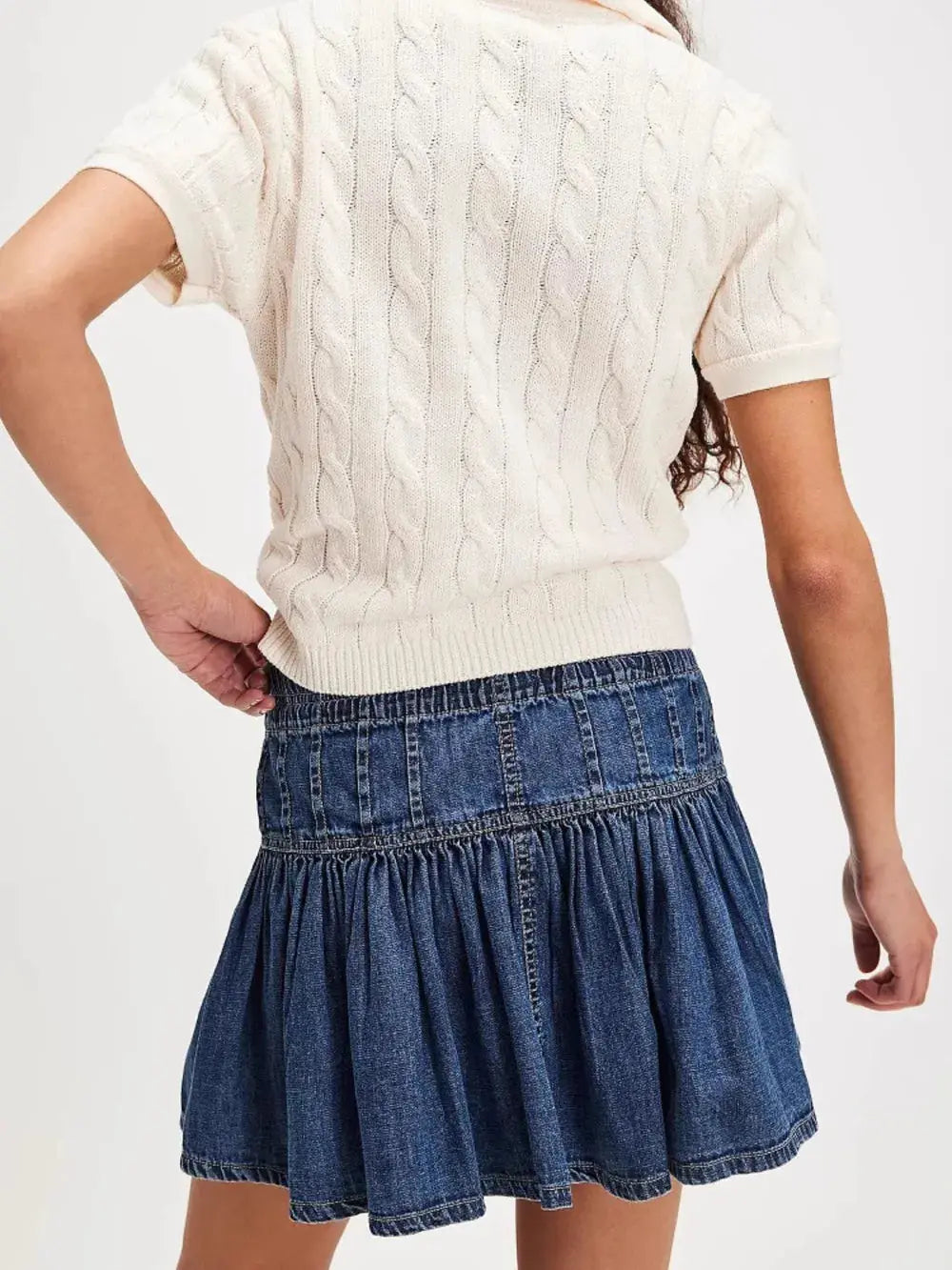 Buttoned Ruffled Mini Denim Skirt.