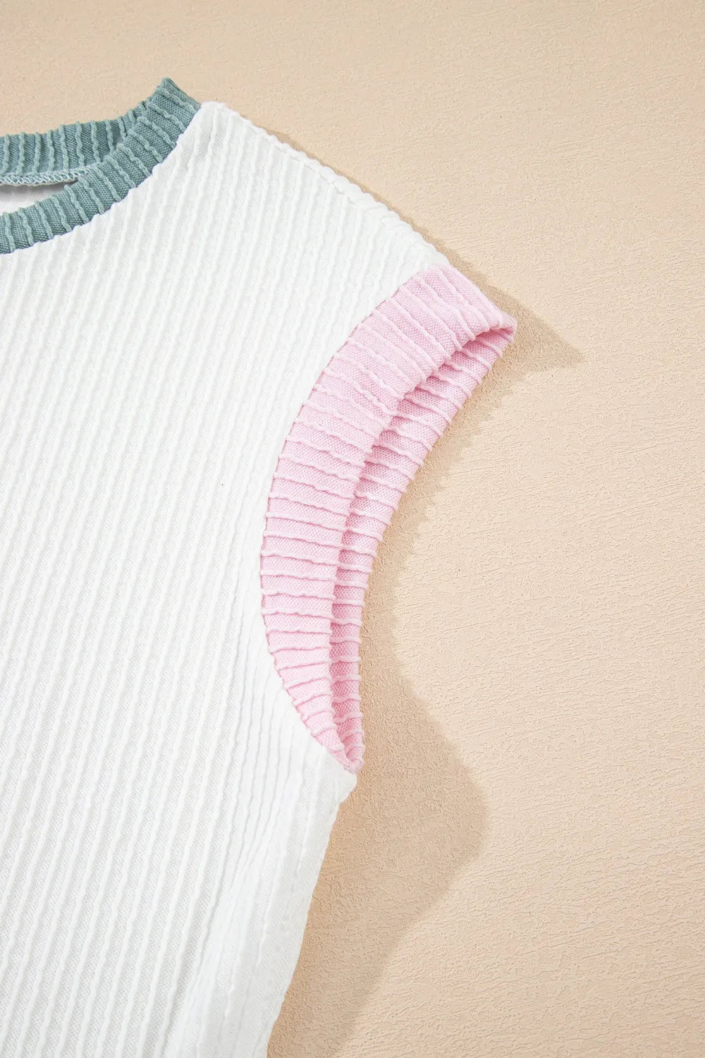 Contrast Trim Ribbed Knit Sleeveless Top.