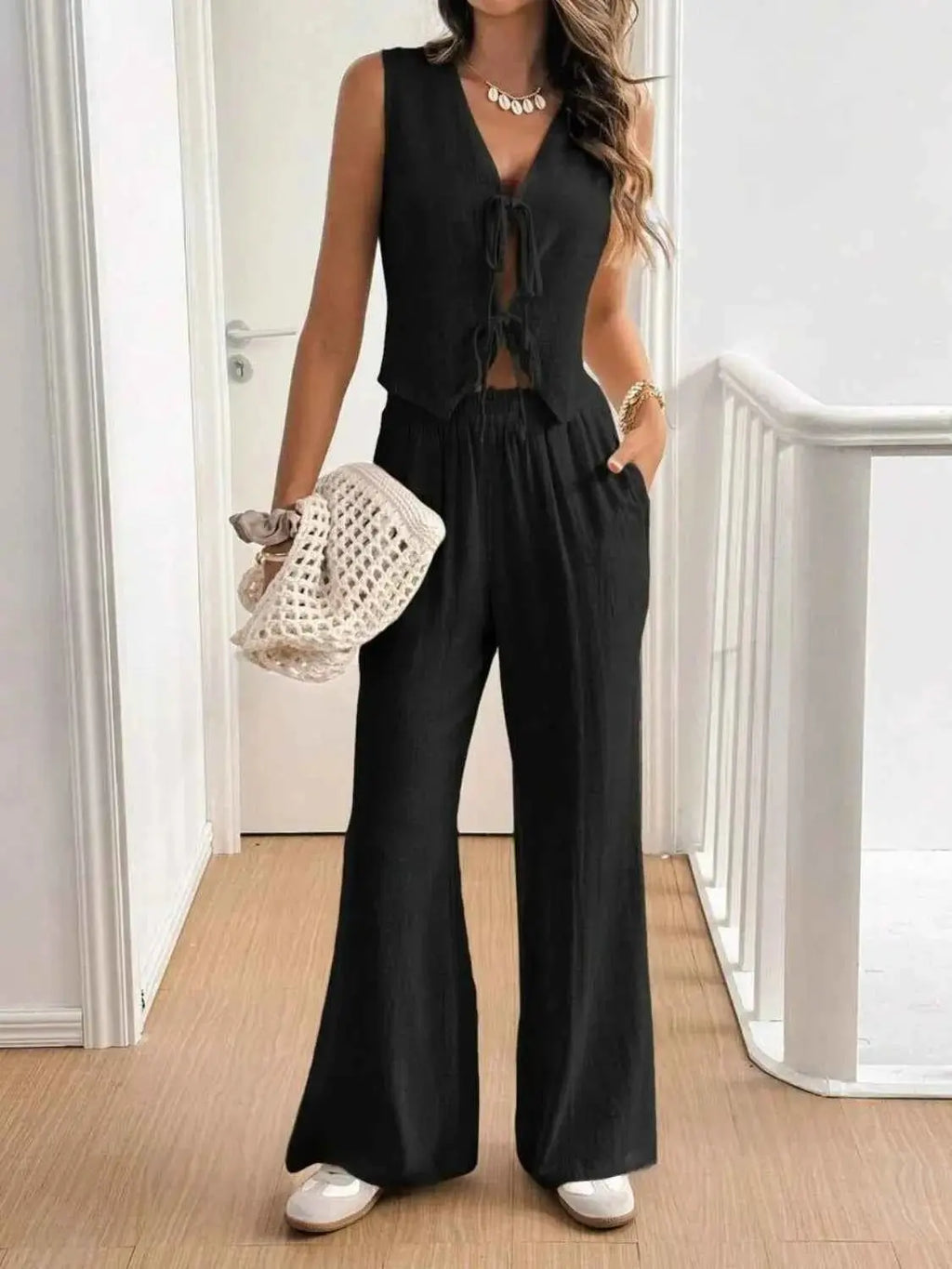 V Neck Sleeveless Top and Pants Set.