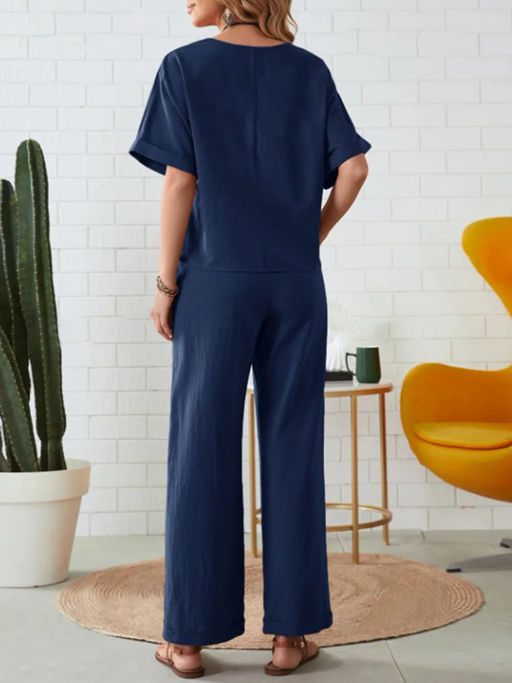 Round Neck Half Sleeve Top and Pocketed Pants Set - CHIC TB