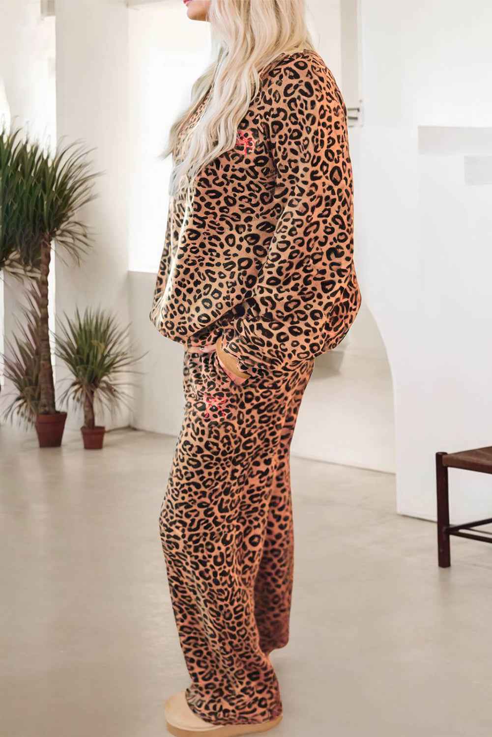 Khaki Leopard Pullover and Pants 2pcs Outfit with Bow Embroidery