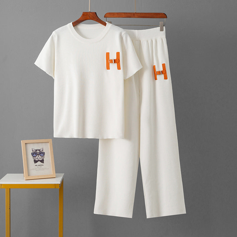 Two piece set of loose letter T-shirt and wide leg pants for women