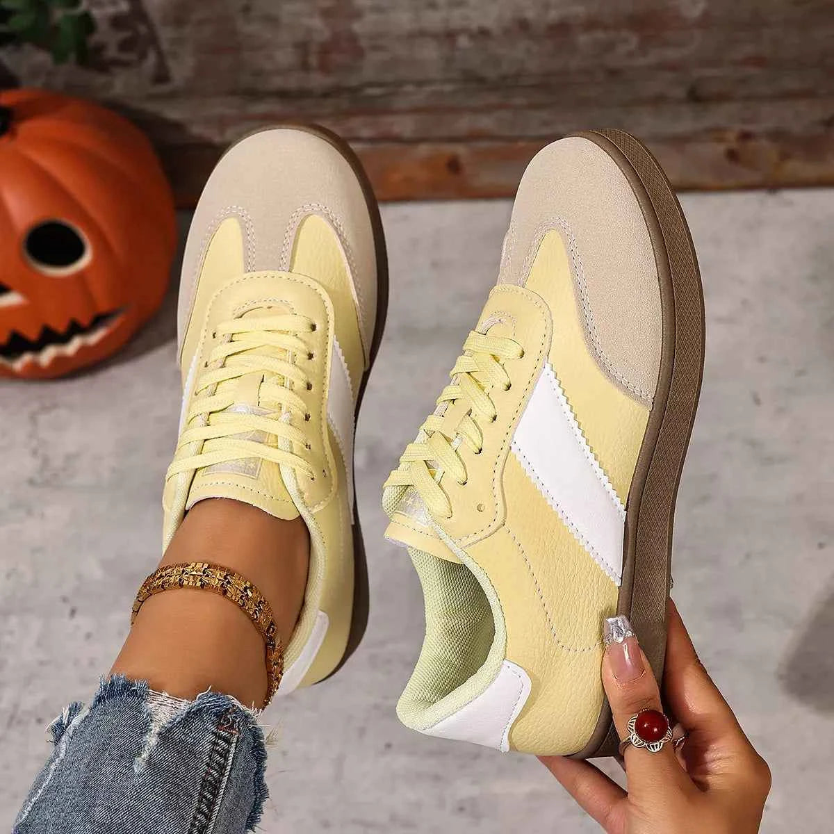 Round Toe Lace Up Sneakers