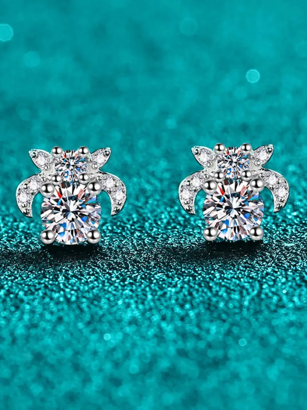 1 Carat Moissanite 925 Sterling Silver Stud Earrings.