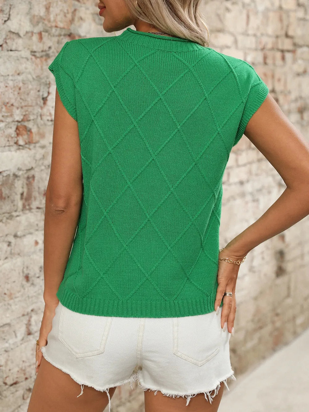 Round Neck Cap Sleeve Knit Top.
