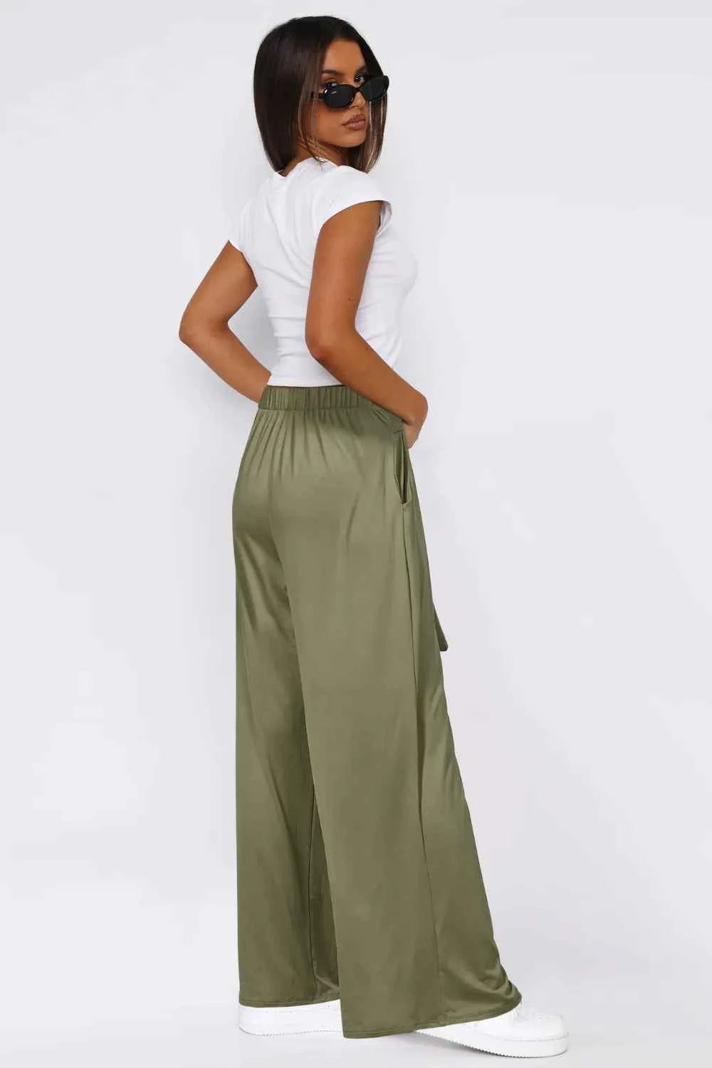 Tied Wide Leg Pants with Pockets.
