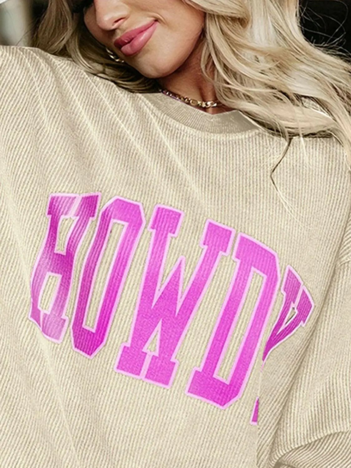 Full Size HOWDY Graphic Round Neck Sweatshirt.
