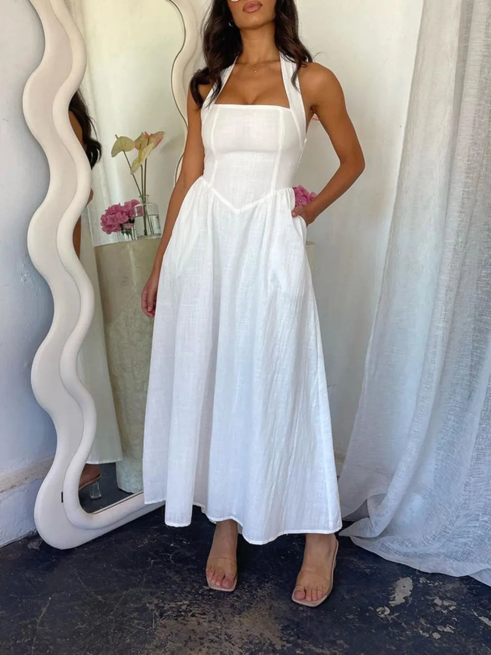 BEAUTIFUL Halter Neck Midi Dress.