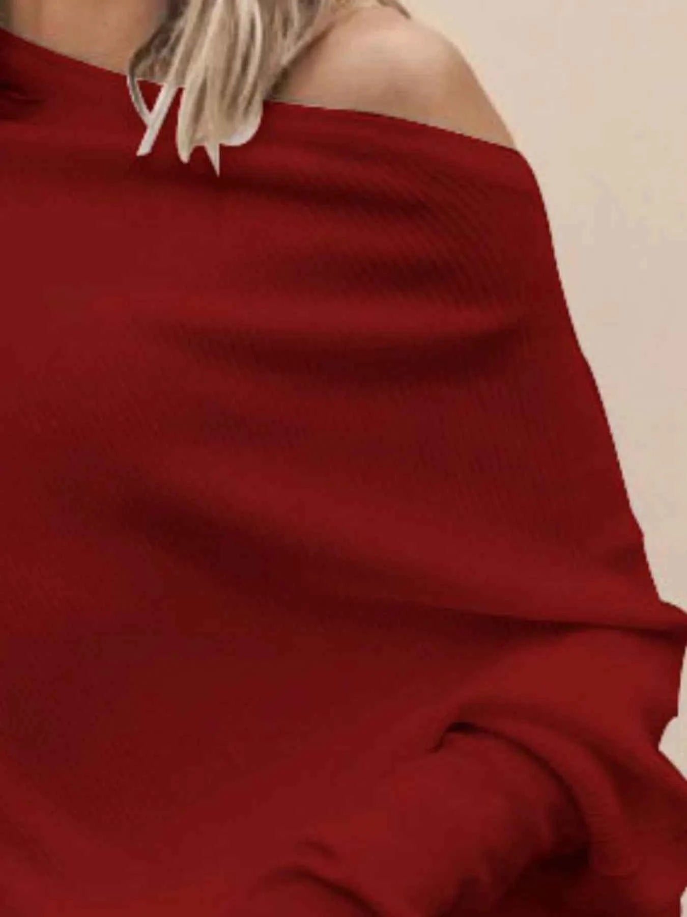 Single Shoulder Ribbed Knit Top.