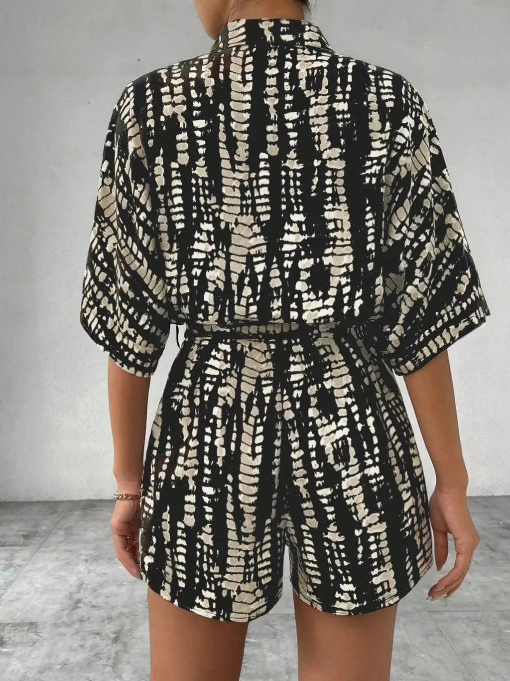 Tie Dye Print Collar Neck Short Sleeve Romper.