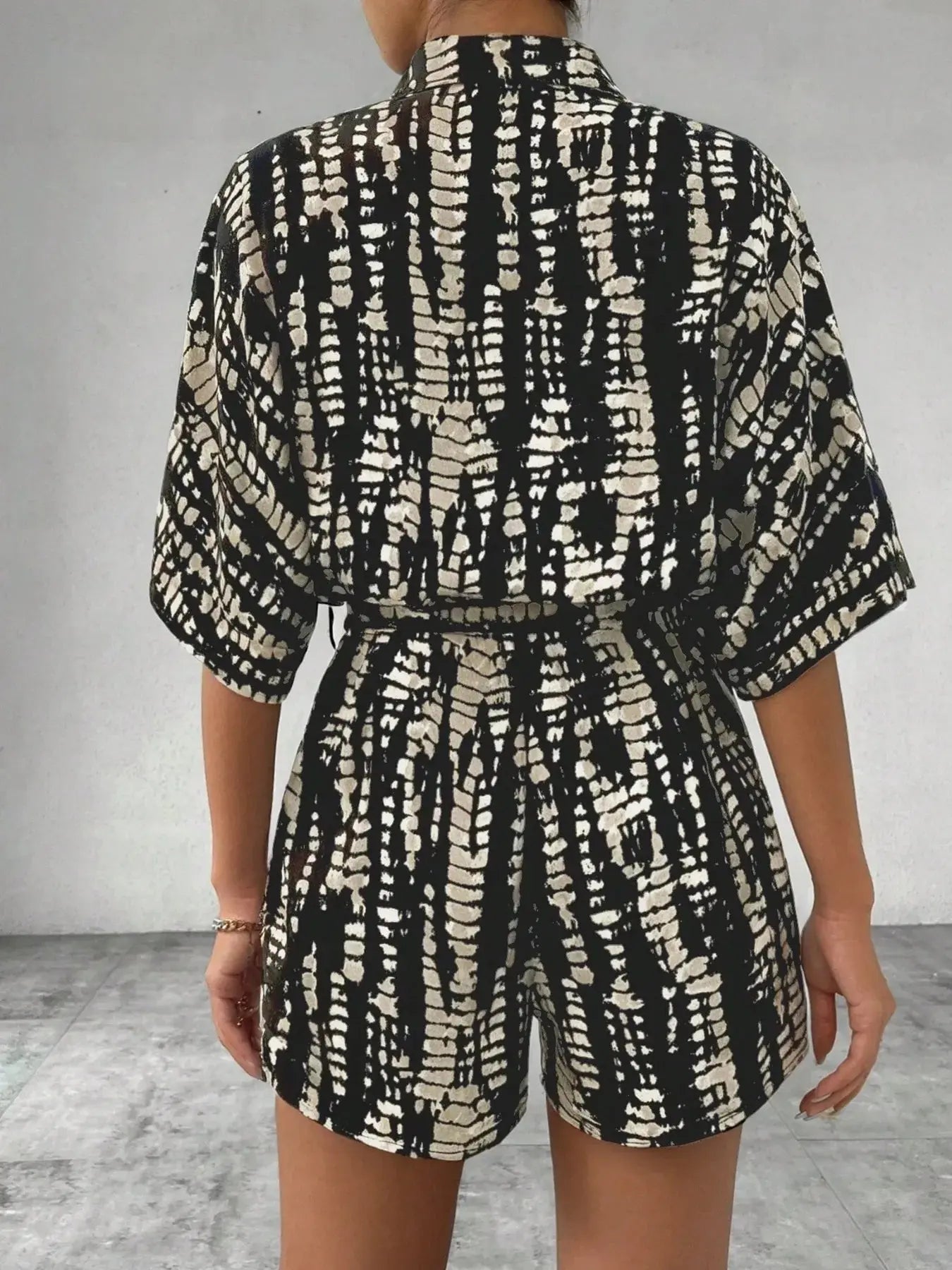 Tie Dye Print Collar Neck Short Sleeve Romper.