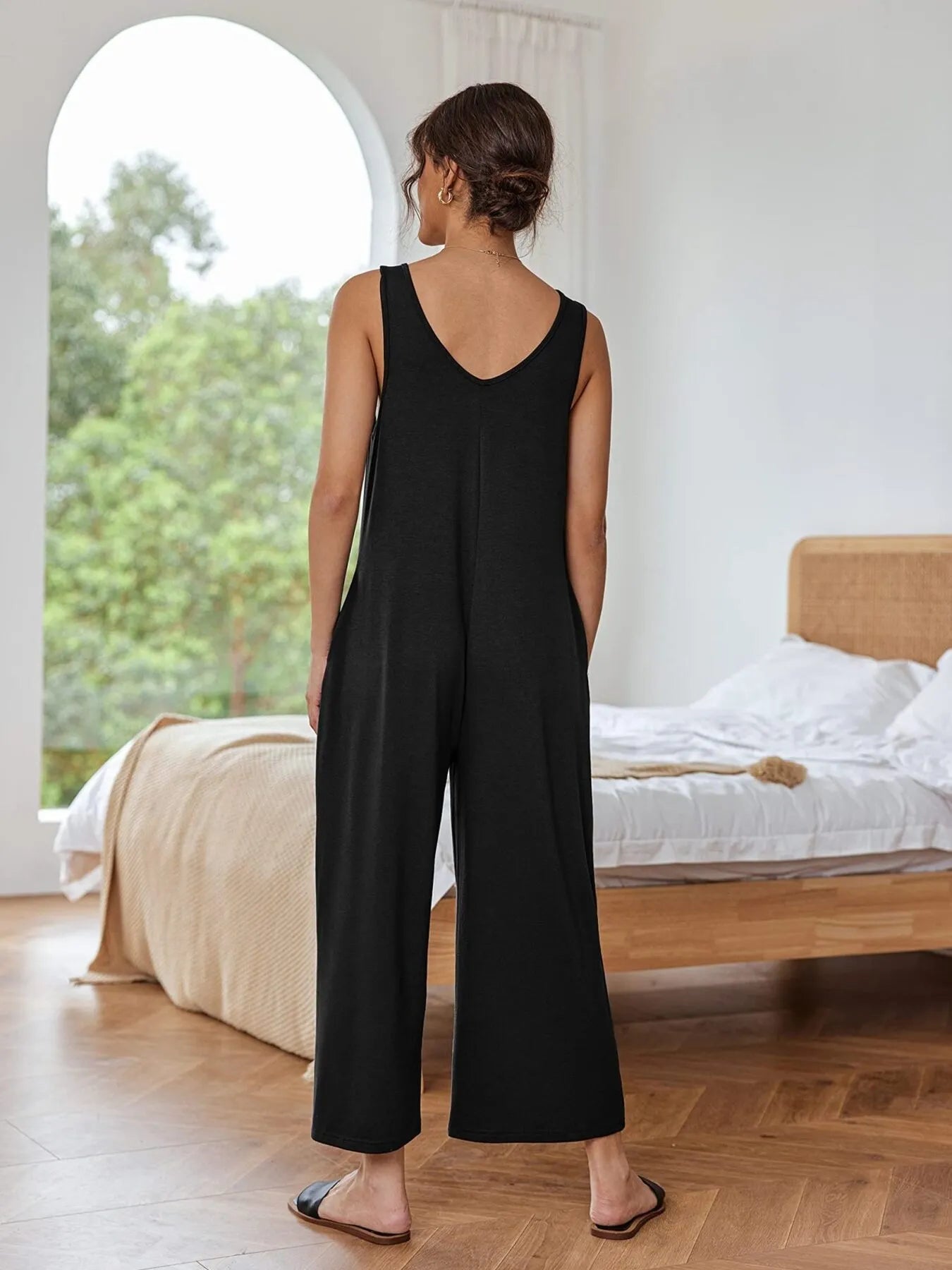 Sleeveless Wide Leg Casual Jumpsuit.