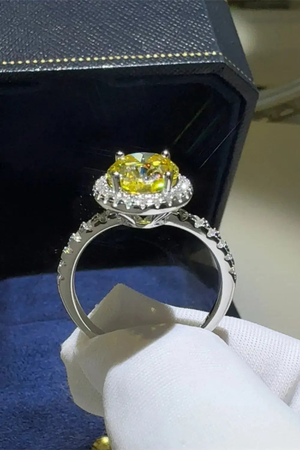 3 Carat Moissanite 925 Sterling Silver Ring.