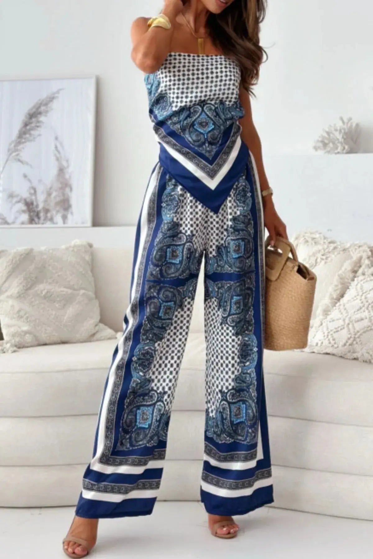 Printed Cami and Wide Leg Pants Set.