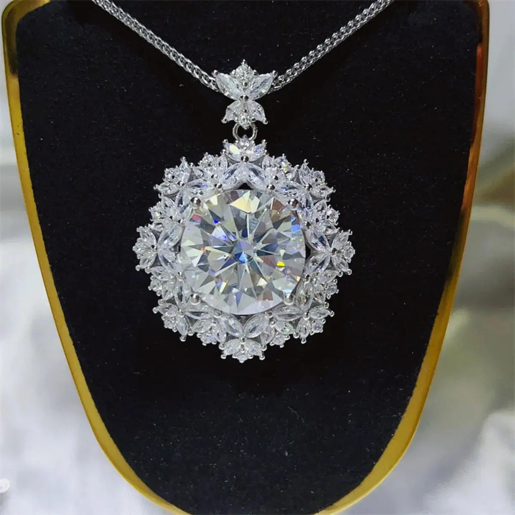 10 Carat Moissanite 925 Sterling Silver Necklace.