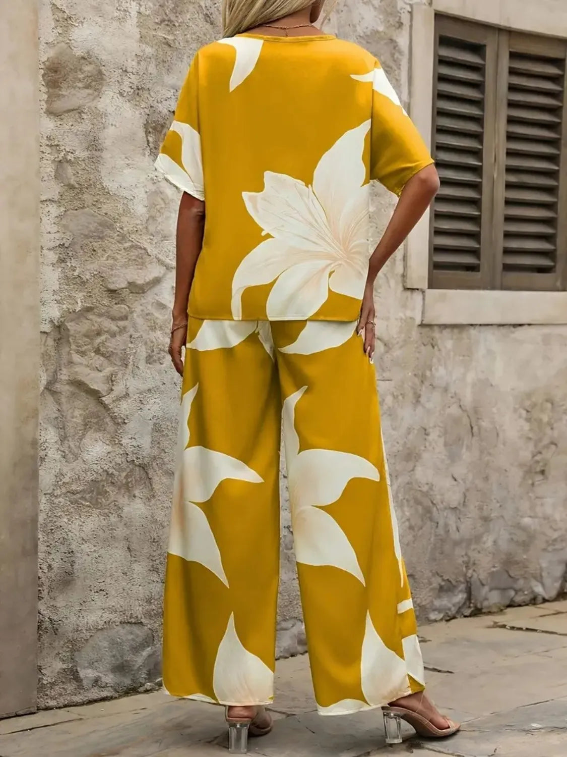 Top and Wide Leg Pants Set WOMEN - CHIC TB