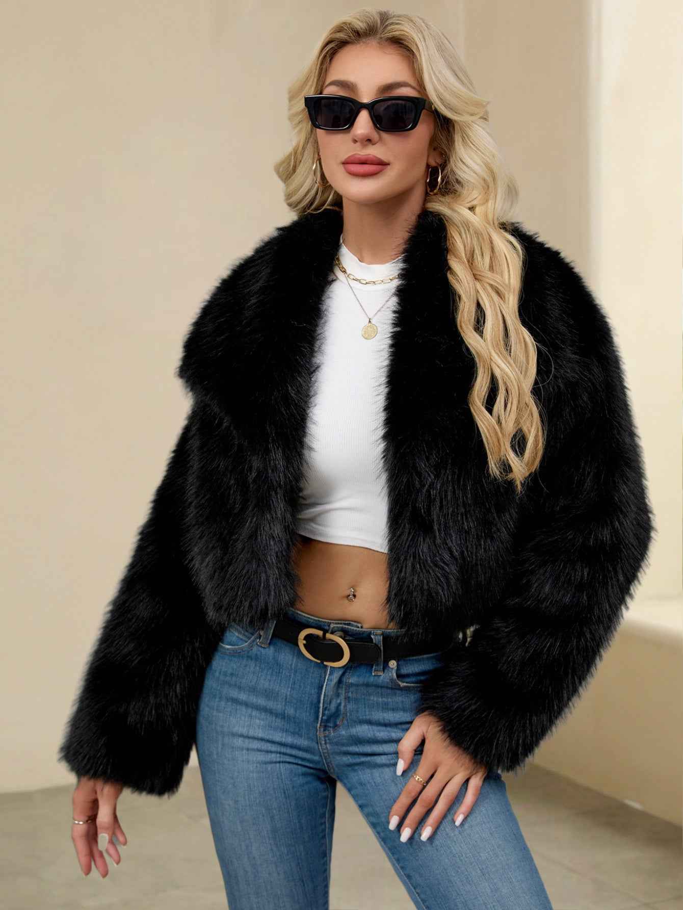 Faux Fur Flared Collar Women's Short Faux Fur Coat