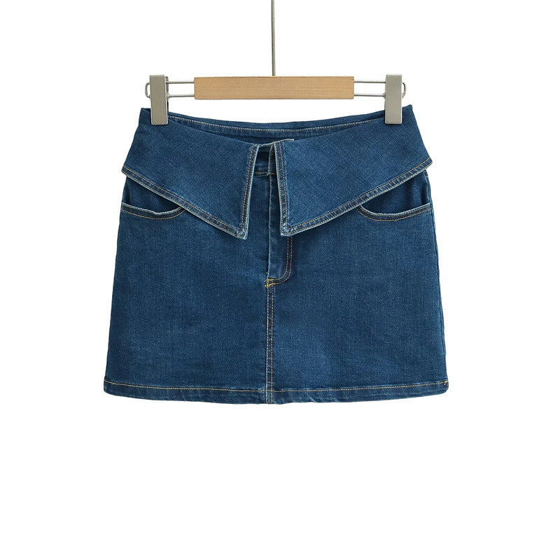 High waisted hip hugging A-line short skirt