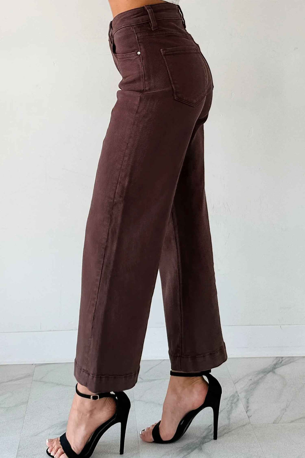 Red Sandalwood Solid Color Seamed Center Wide Leg Cropped Jeans