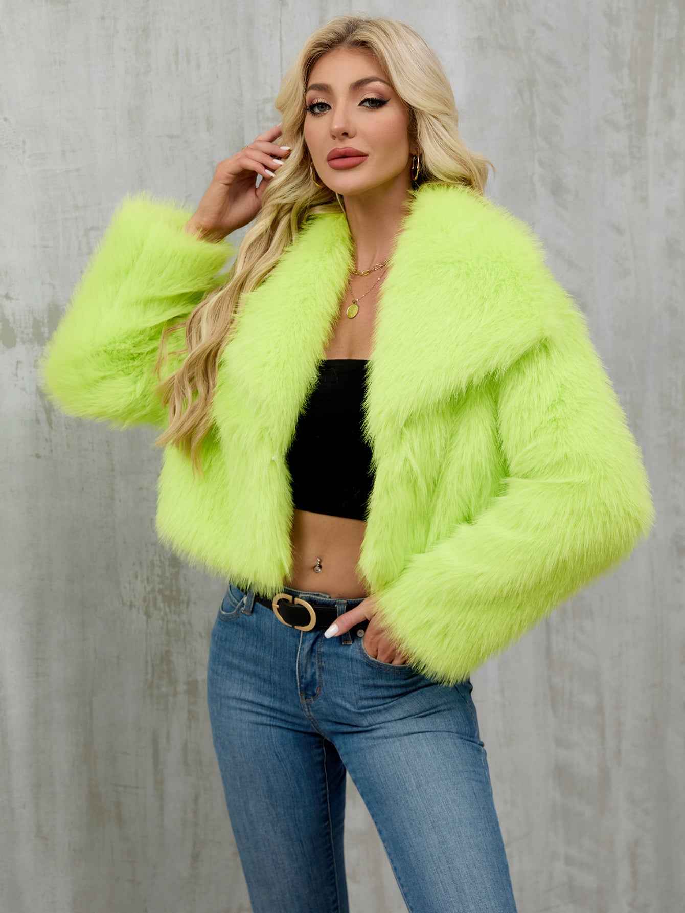 Faux Fur Flared Collar Women's Short Faux Fur Coat