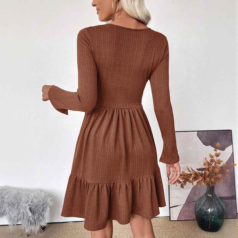 Retro style waist cinching knitted solid color square neck A-line dress