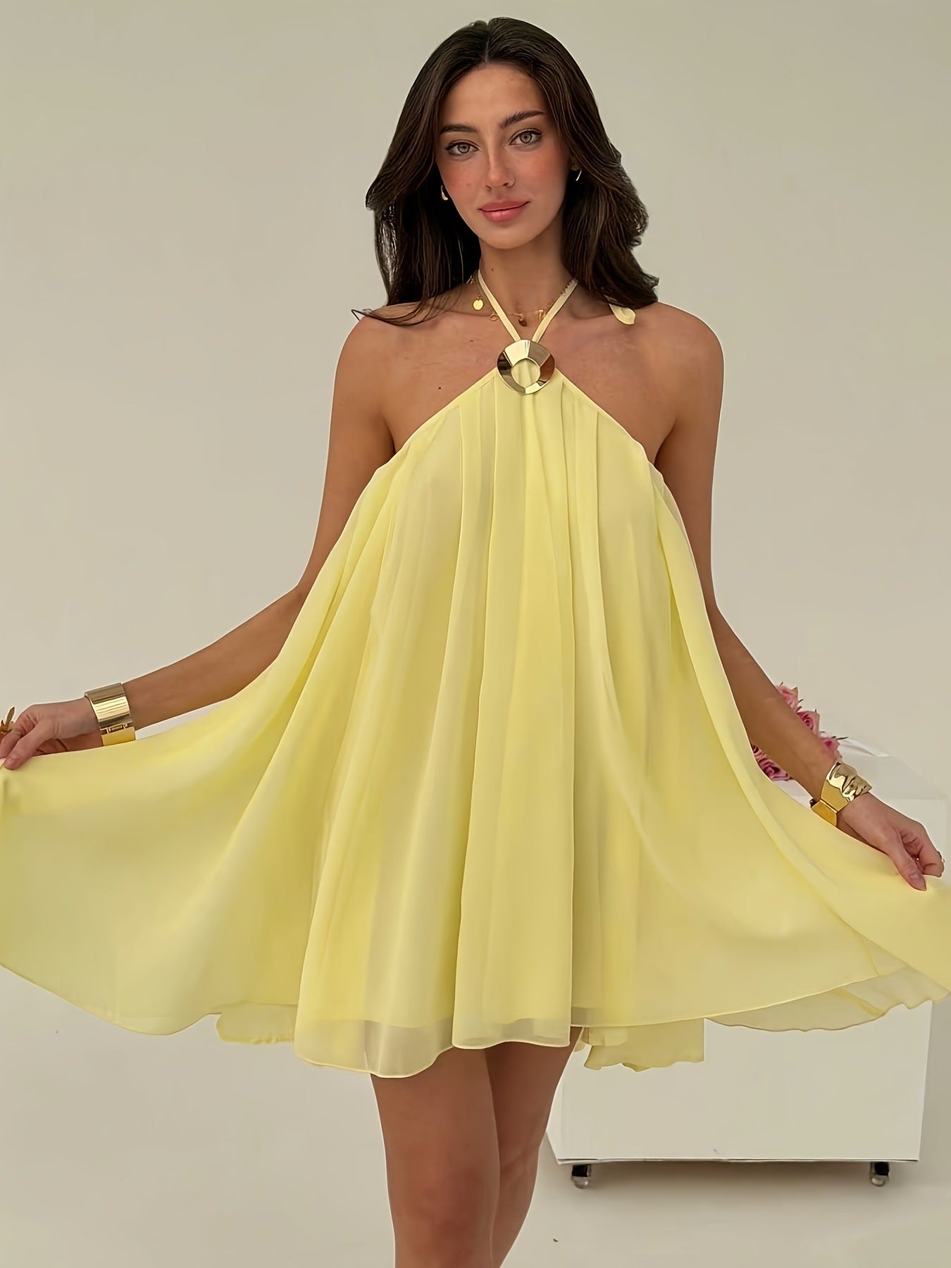 Halter neck tie-up dress yellow sleeveless export women's backless sexy strap dress