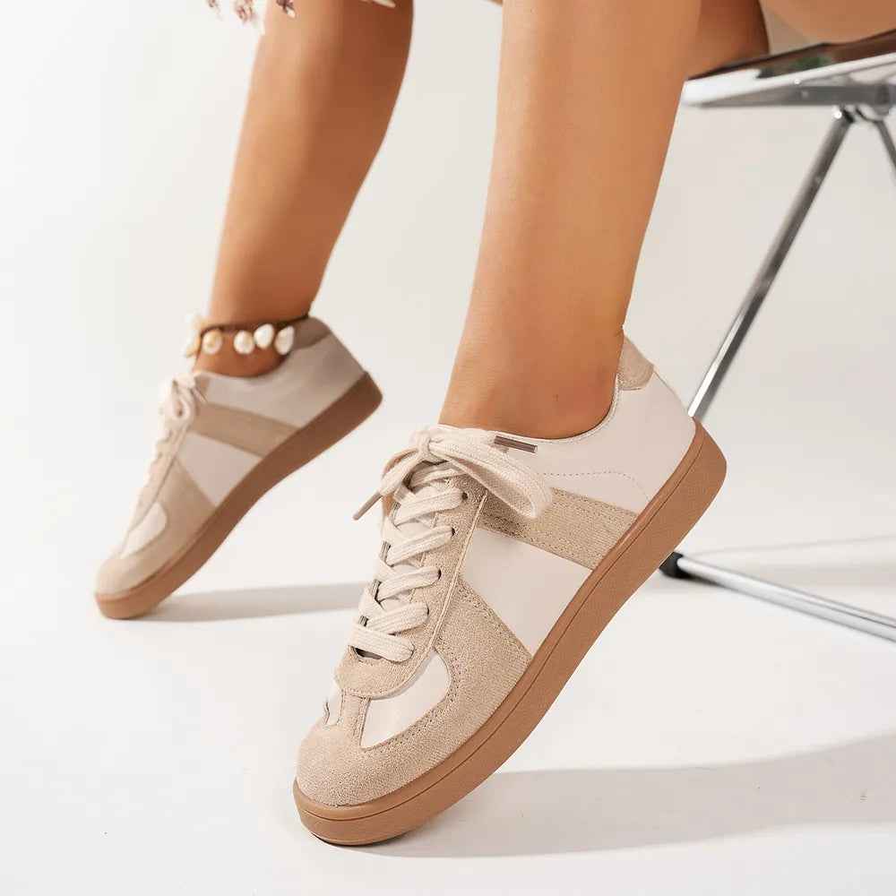 Lace Up Round Toe Flat Sneakers